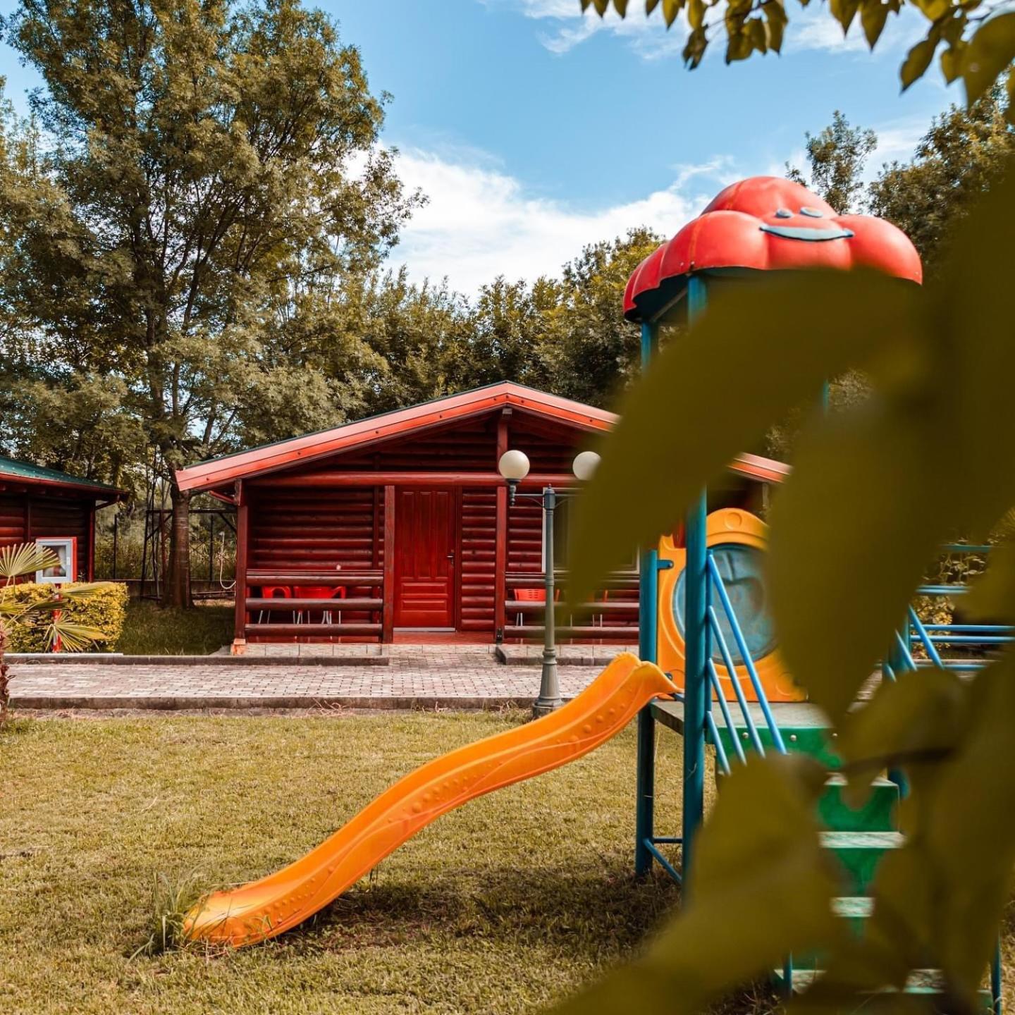 Kompleksi Turistik Leonardo Shëngjin Exterior foto